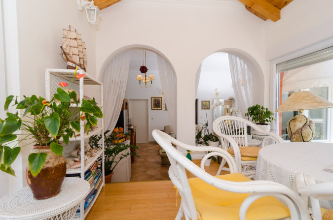 Interni decorati con molti dettagli marini, Villa Gemma Mlini